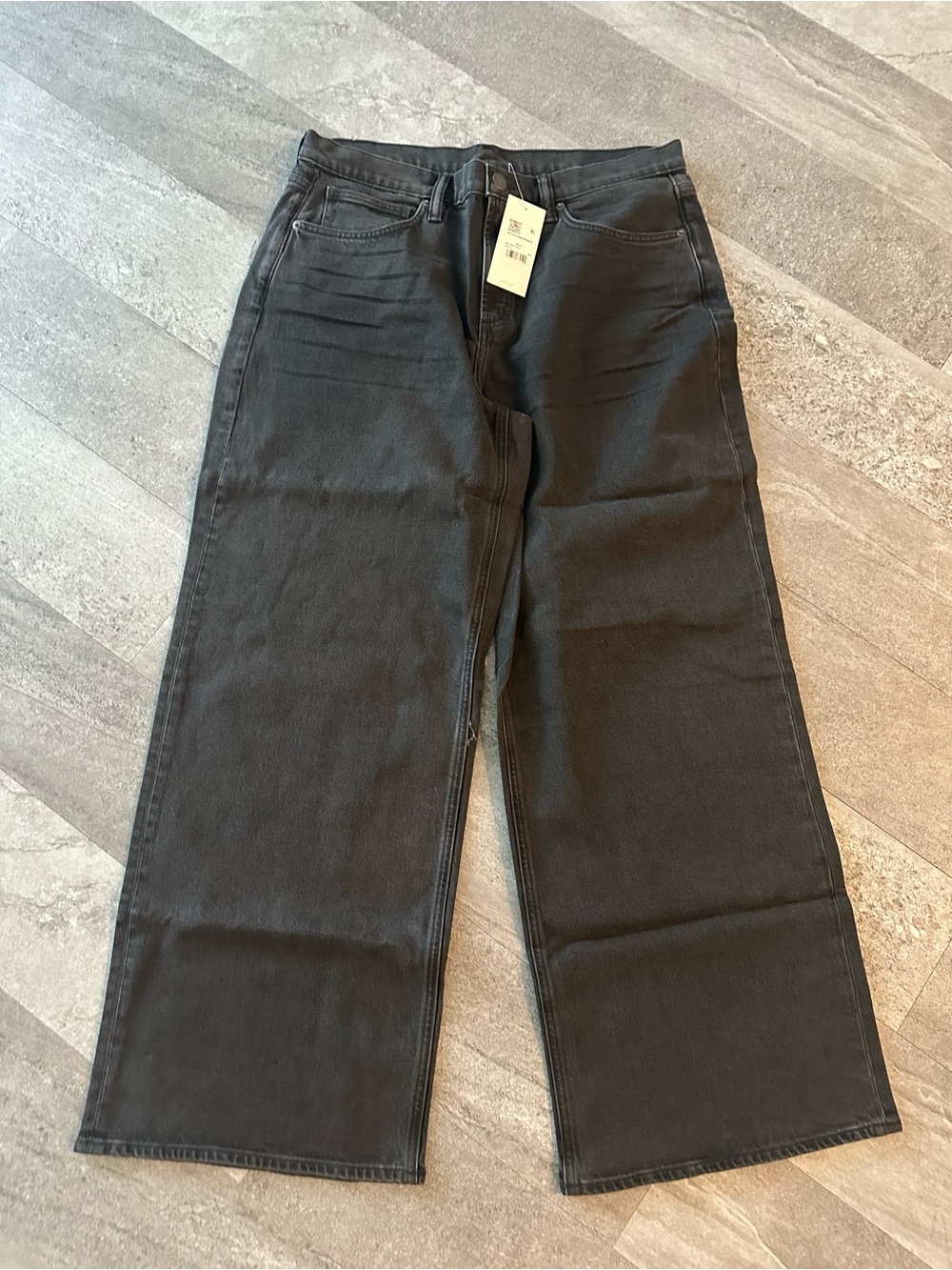 BRAND NEW Vuori Black Wide-Leg Women's Vintage Jeans 30"